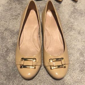 Aerosoles tan pumps with buckle